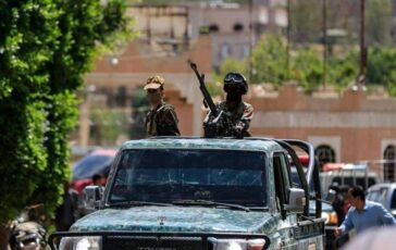 Houthi lanciano attacchi contro siti sensibili a Riad e impianti petroliferi a Yanbu in Arabia Saudita 364x230