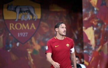 I 50 anni di Francesco Totti mezzo secolo di classe lealta e amore eterno per la Roma 364x230