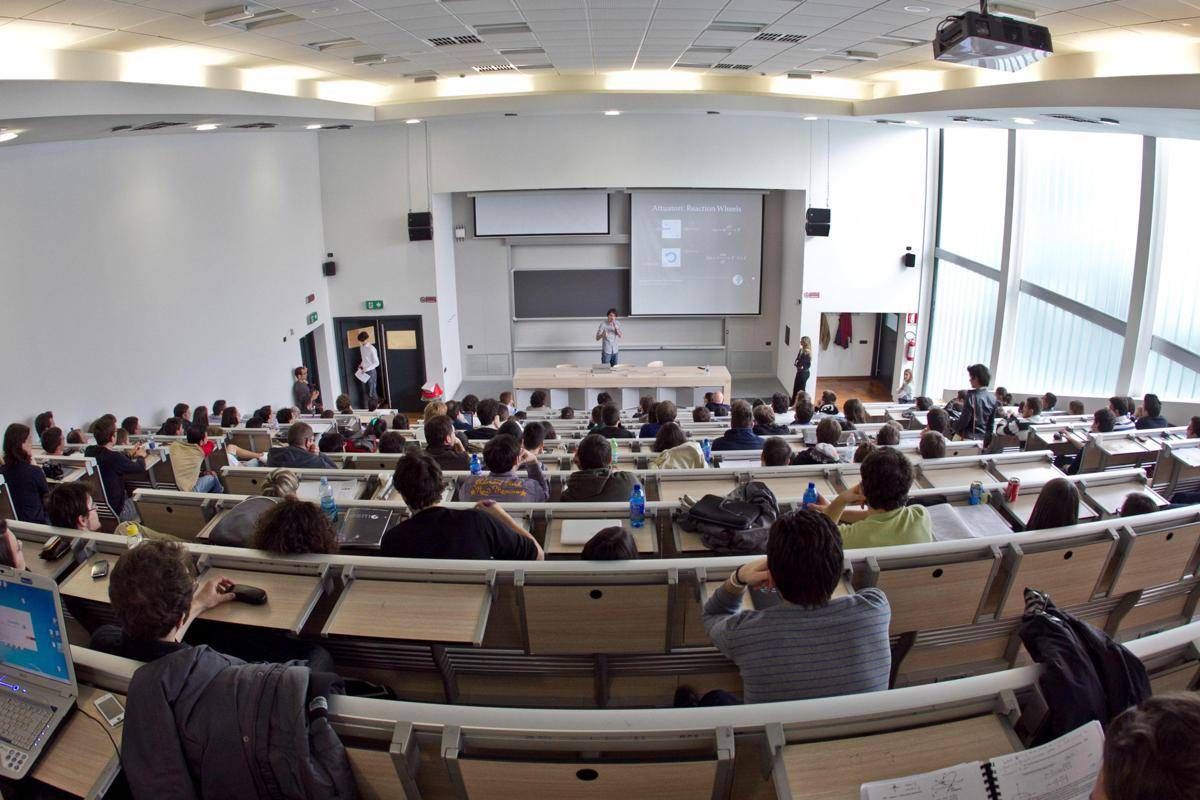 Il volontariato universitario diventa un titolo spendibile nel cv: da gennaio al via il Civic engagement badge