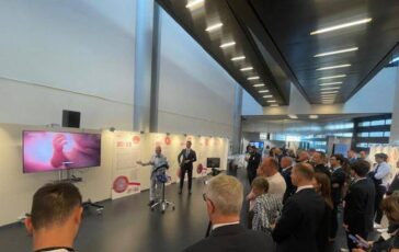 inaugurata a strasburgo just euman mostra pro vita su sviluppo embrione 2