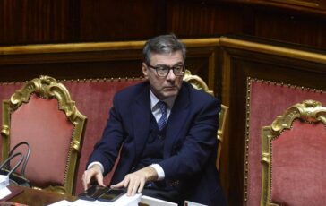 Istat deficit resta al 31 Italia ancora in procedura di infrazione. Giorgetti Prendiamo atto con rammarico 364x230