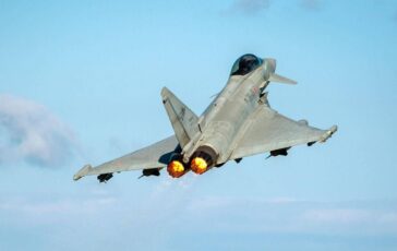 Jet russi violano lo spazio aereo della Lituania intervengono i caccia italiani 364x230