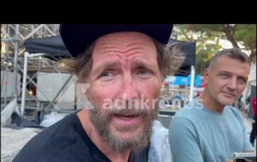 Jovanotti sul palco con Mobrici al Circo Massimo senza confini senza piu guerre 364x230