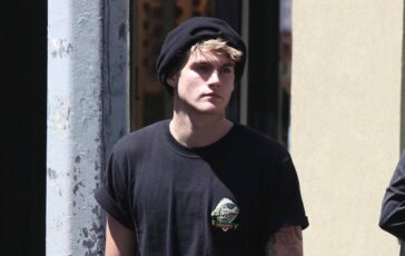 La morte di Presley Gerber e libogaina cosa sappiamo sullo psichedelico usato anche contro le dipendenze 364x230