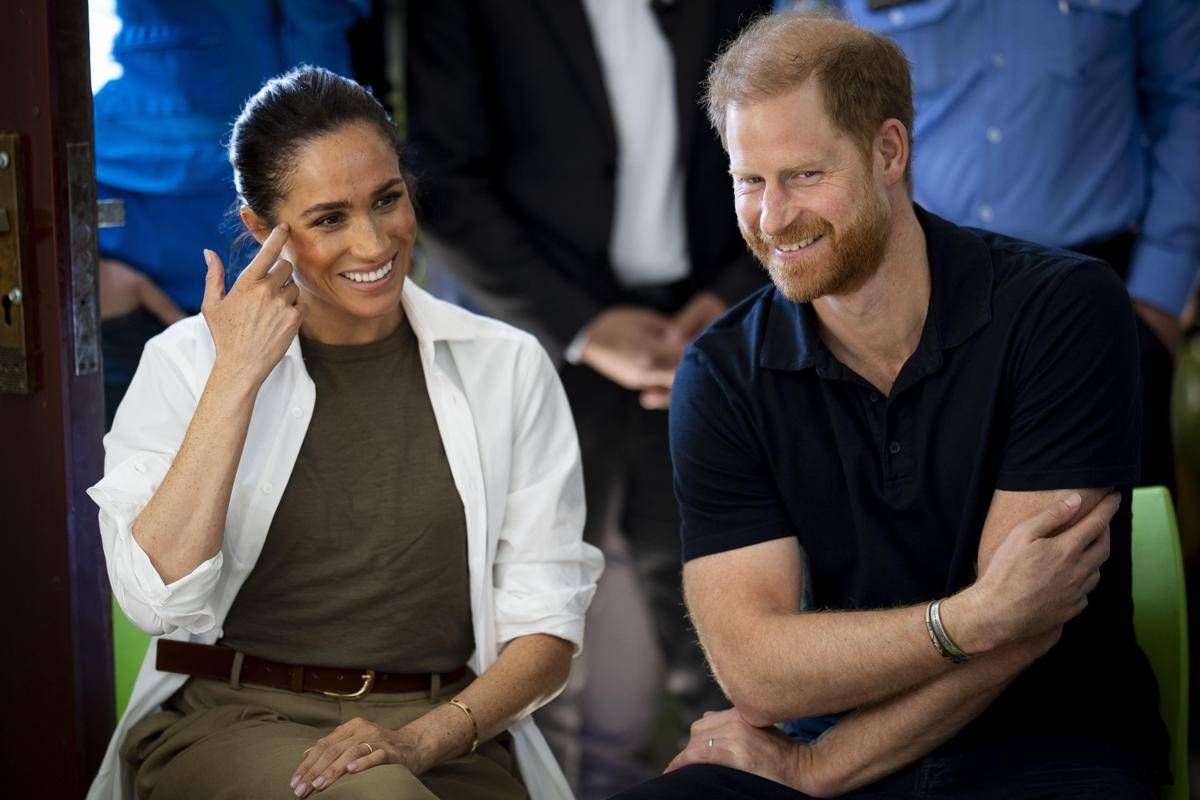 La nuova casa inglese di Meghan Markle e il principe Harry: "Lei vuole 9 camere da letto e uno studio cinematografico"