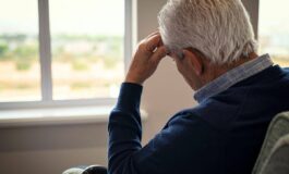 La pensione non gli basta a 74 anni torna a lavorare come fattorino 265x160
