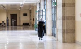 Lascia al nipote preferito uneredita di 800mila euro ma gli altri non ci stanno Non vedeva bene e stata guidata 265x160