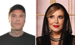 Lucarelli Fedez botta e riposta lui pubblica le battute tagliate di Roast in Peace lei replica 265x160