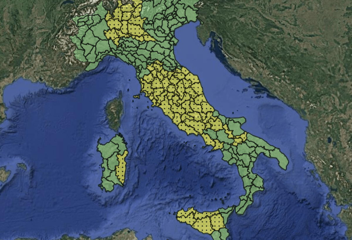 Maltempo, allerta meteo gialla per temporali venerdì 18 settembre: le 12 regioni a rischio