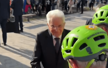 Mattarella La scuola e la piu efficace leva di integrazione. Le violenze I genitori non si sottraggano allalleanza coi docenti 364x230