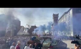 Mazzola luscita del feretro dalla basilica di SantAmbrogio lultimo coro dei tifosi dellInter 265x160