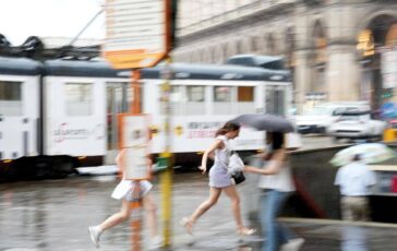 Meteo cambia tutto piogge e temporali al Nord poi il maltempo arriva al Sud 364x230