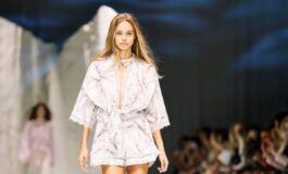 Milano Fashion Week anche la fidanzata di Sinner Laila Hasanovic sfila in passerella 265x160