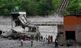 Nepal cittadino cinese estratto vivo da un tunnel a 10 giorni dallalluvione 265x160