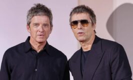 Oasis in tour la guerra dei biglietti e i messaggi di Liam Gallagher Buona fortuna. Siate gentili e non cattivi 265x160