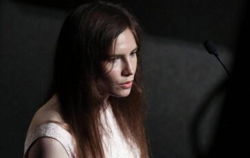 Omicidio Meredith Amanda Knox Non faccio ironia i suoi familiari si sentono feriti dalla persona sbagliata 364x230