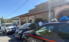 Omicidio suicidio in famiglia a Pietralata oggi i funerali di Valentina Luca e Bianca 265x160