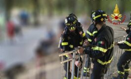 Paura a Pordenone bimbo di 2 anni incastrato con la testa nella ringhiera del parco giochi soccorso 265x160