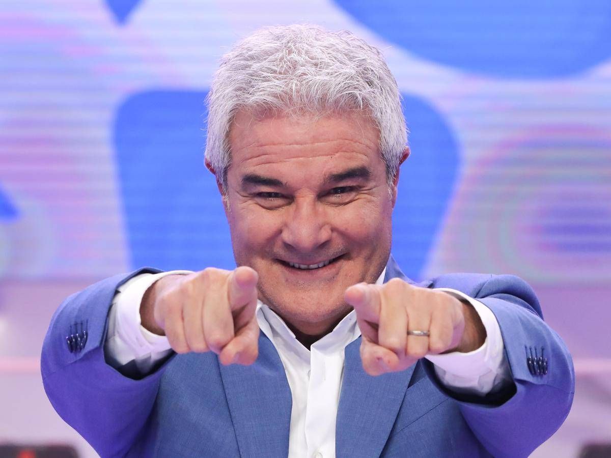 Pino Insegno, il legale: "Non deve sua presenza in Rai a Meloni, affermarlo lede la sua reputazione"