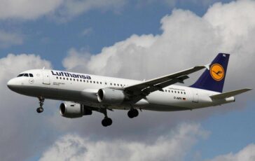 Power bank prende fuoco su volo di Lufthansa volo Francoforte Lisbona dirottato a Lione 364x230