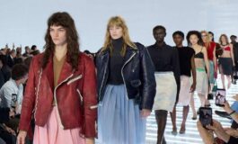 Prada la gonna e unossessione e un invito alla contraddizione 265x160