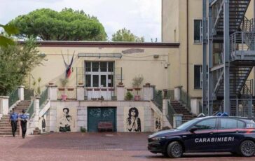 Prof accoltellata Giannini A Roma controlli random nelle scuole e web sotto osservazione 364x230