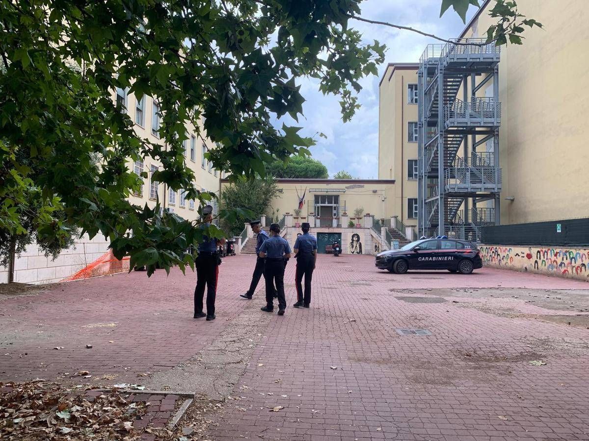 Prof accoltellata a Roma da studente 13enne, la vittima in ospedale: "Che spavento, non me lo aspettavo"