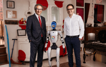 qubit presenta quby primo consulente di comunicazione umanoide 2
