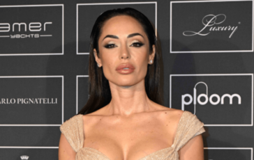 Raffaella Fico: I cheated on him and kicked him out of the house right away. Let's stop blaming women. 364x230