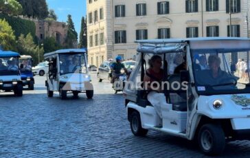 Roma invasa dalle golf car una giungla senza regole ne sicurezza linchiesta Adnkronos 364x230