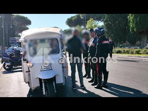 Roma invasa dalle golf car, valanga di multe e patenti ritirate dopo i blitz dei carabinieri - Video