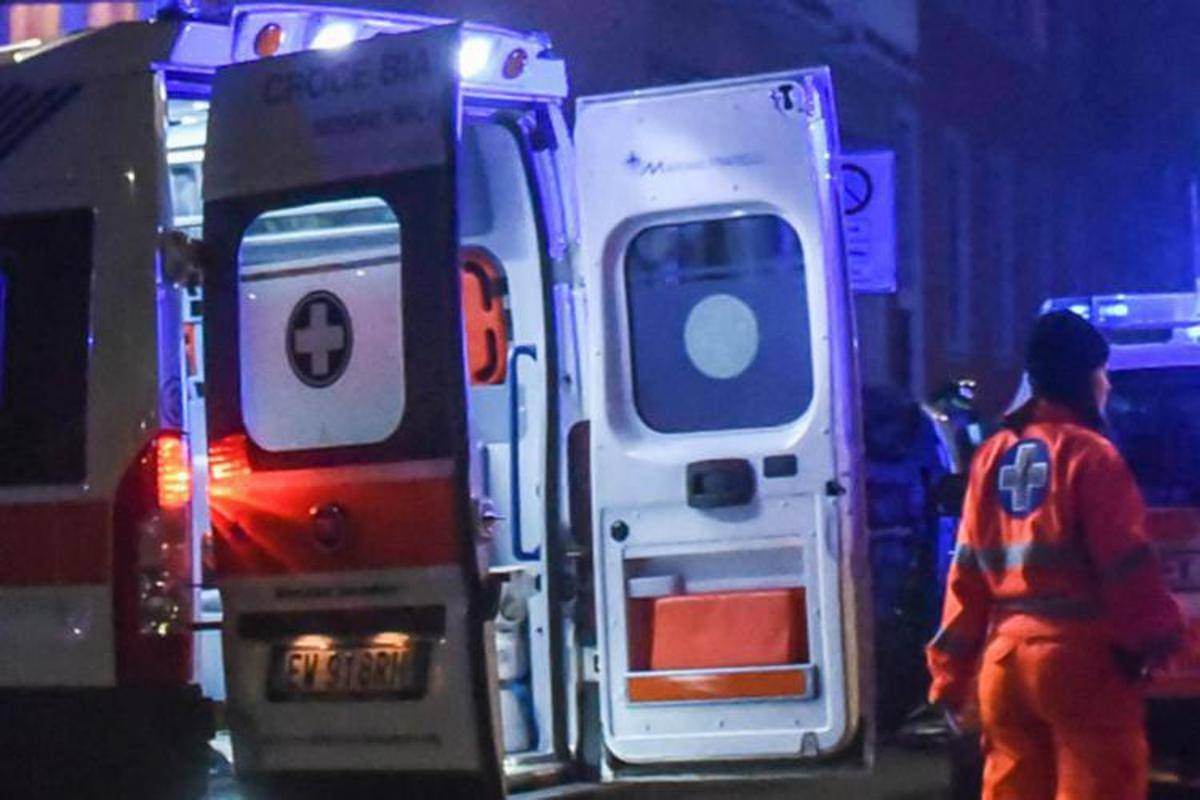 Roma, scontro frontale tra due auto a Morlupo: morta 53enne
