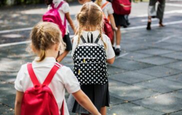 Salute back to school 7 consigli per proteggere la vista dei bambini dalla miopia 364x230