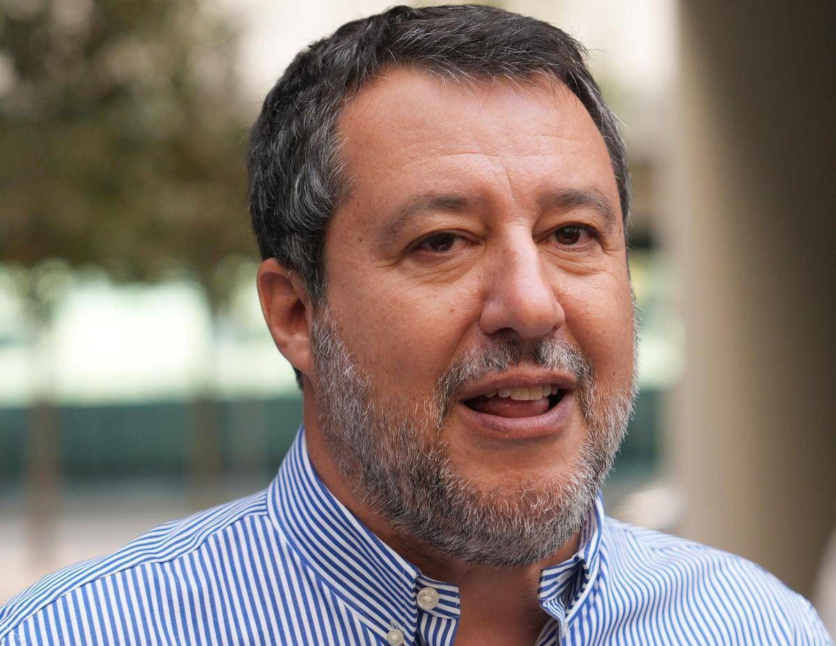 Salvini: "Tra poco ci sarà la caccia al cristiano e la caccia all'ebreo"