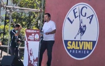 Salvini a Pontida Non voglio divisioni facciamo congresso straordinario Lega a ottobre 364x230