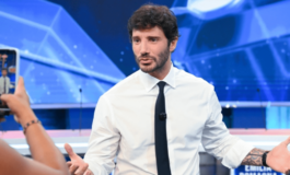 Sanremo 2027 De Martino cambia le regole voto online ed Eurovision 24 Big in gara e paletti su Ia 265x160