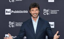 Sanremo il nuovo regolamento dellera De Martino arriva la Serata Performance 24 big in gara e paletti per lIA 265x160