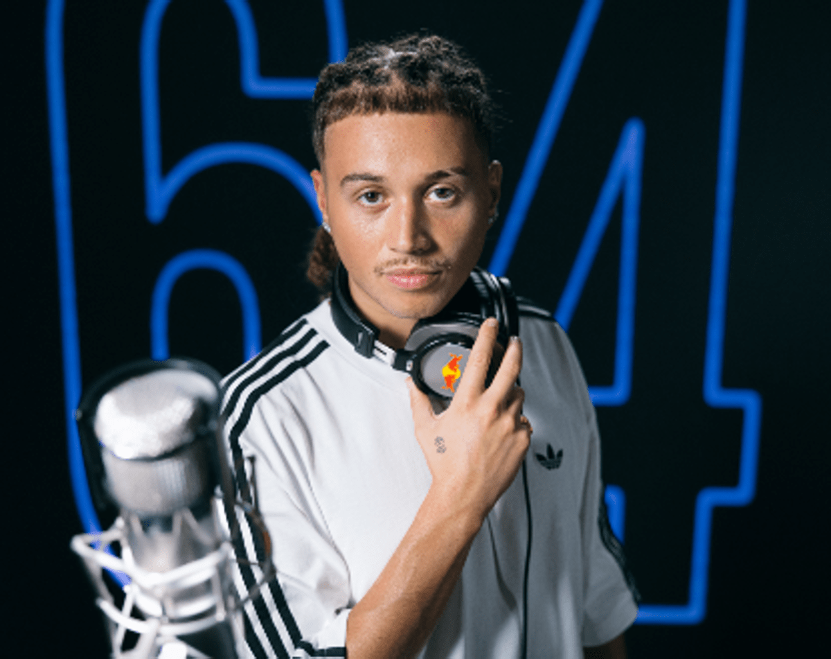 Sayf protagonista del nuovo Red Bull 64 Bars, fuori ora 'Top of the Pops'