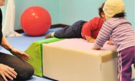 Schiaffi minacce e umiliazioni a bimbi sospesa educatrice asilo nido 265x160