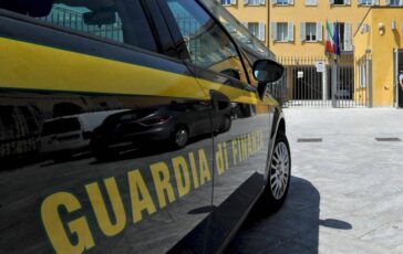 Scoperto evasore totale a Genova sequestrati beni per 800mila euro a professionista sanitario 364x230