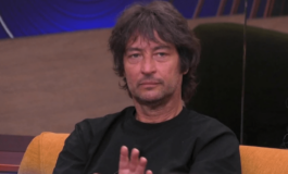 Simone Annicchiarico squalificato dal Grande Fratello Vip la comunicazione 265x160