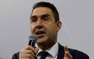 Political poll: Brothers of Italy stable and Democratic Party drops Vannacci rises again 3