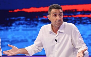 Sondaggio politico crescono Fratelli dItalia Pd e M5S. Vannacci sale ancora 364x230
