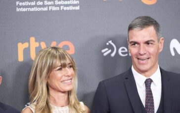 Spagna la moglie del premier Sanchez rinviata a giudizio 364x230
