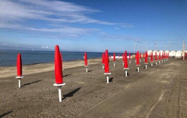 spiagge piu ampie passeggiata di 4 km e la scommessa sul surf nasce ostia instead il progetto di federbalneari 2