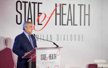 Tajani Governo stabile attrae investimenti 364x230