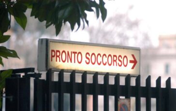 Torino bimbo di 7 anni investito mentre era in bici e grave 364x230