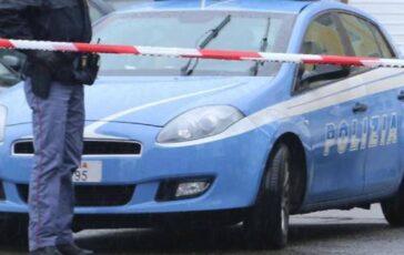 Torino cadavere di un uomo trovato in un appartamento in periferia ipotesi omicidio 364x230