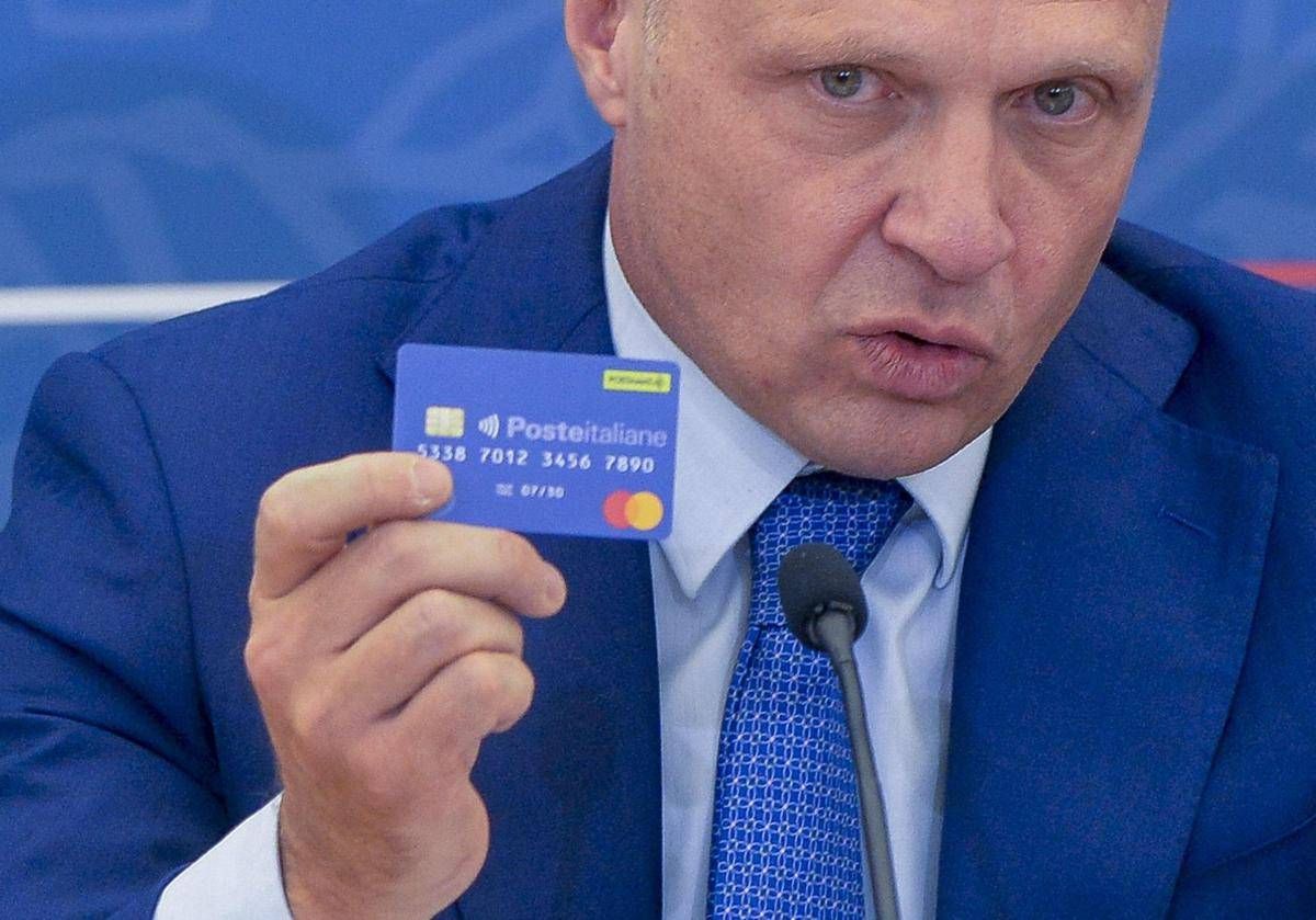 Torna la 'Carta dedicata a te', 1000 euro per 1,1 milioni di famiglie per la spesa alimentare