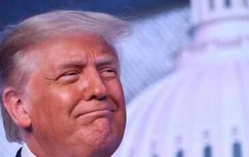 Trump assicura I 5mila dollari Saranno mandati agli americani al 100 364x230